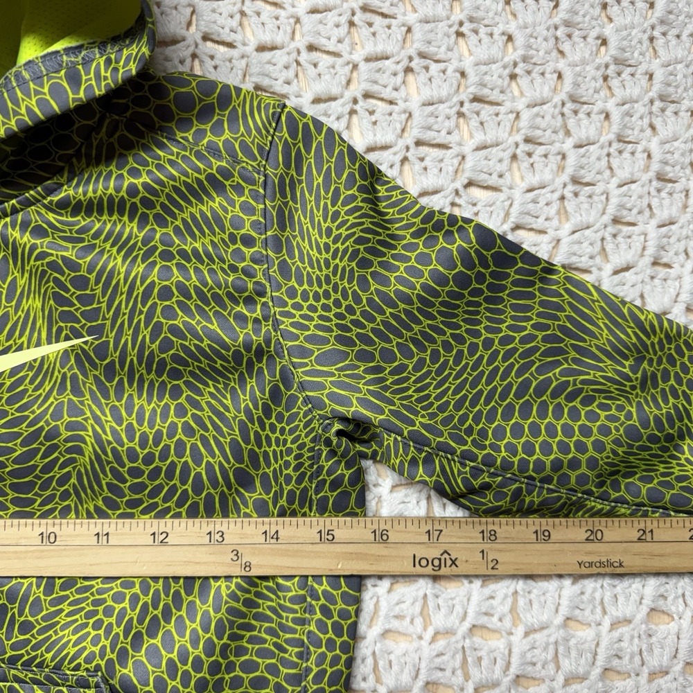 Nike Dri Fit Therma Hoodie Sweatshirt Youth Boys Size 7 Green Gray‎ Geometric - Picture 3 of 8